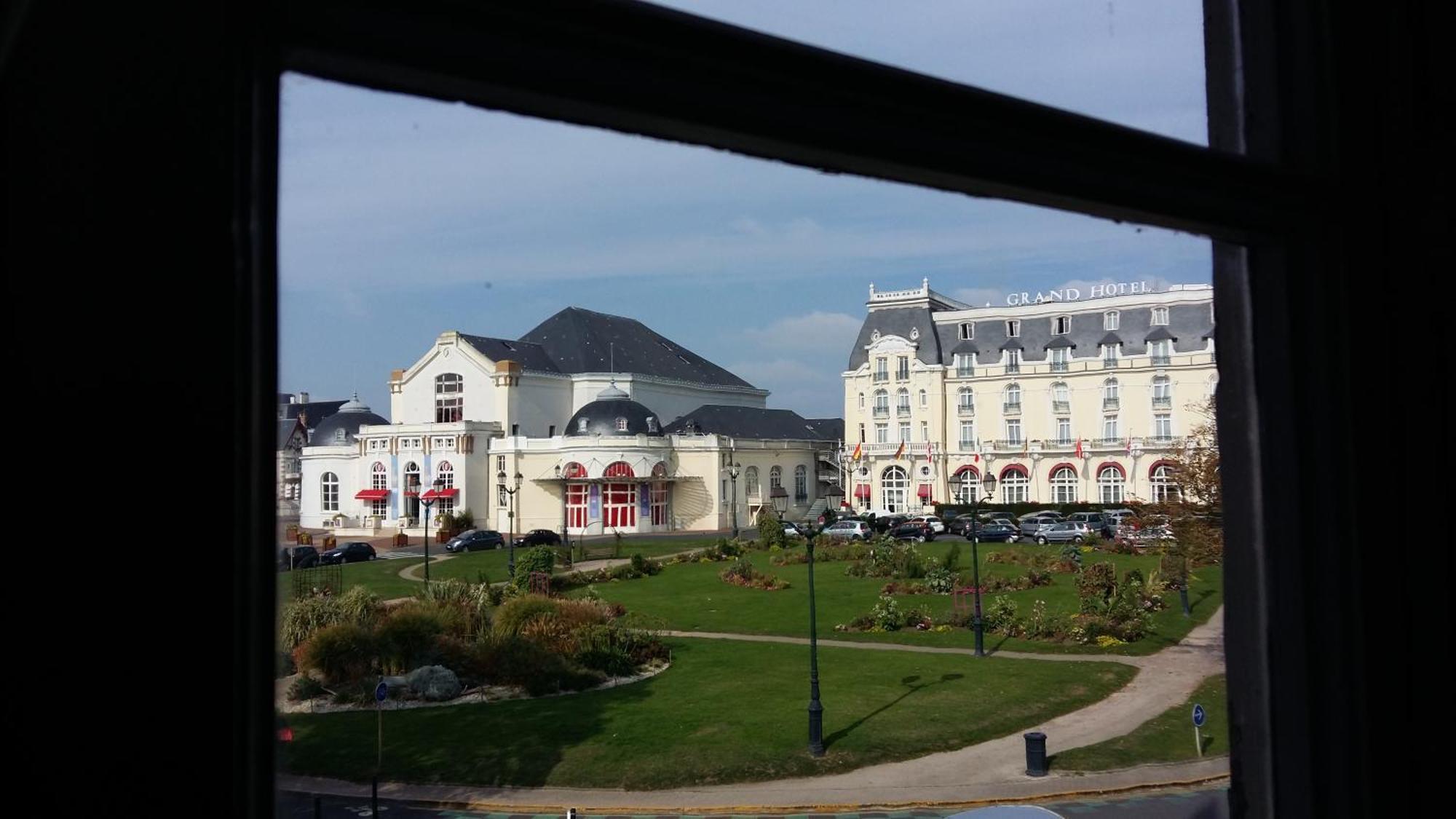 La Villa L'Argentine Cabourg Exterior photo